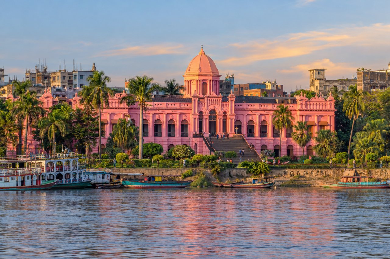 Dhaka: the pink Ahsan Manzil palace by the Buriganga River (AI-generated image)