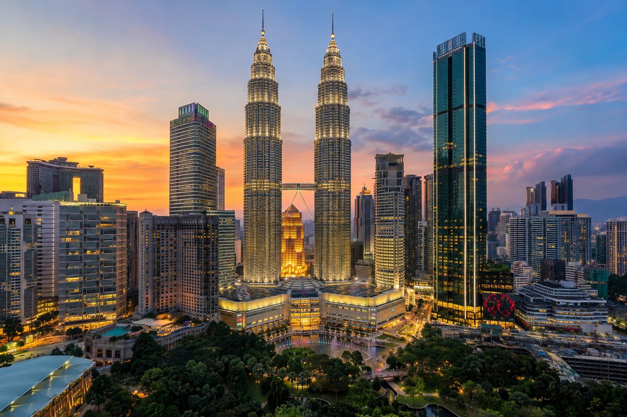 Kuala Lumpur: the Petronas Twin Towers lit at dusk above the city (AI-generated image)
